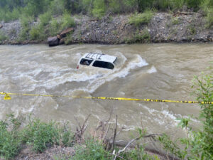 Ouray man suspected of DUI after car crashes into Uncompahgre River