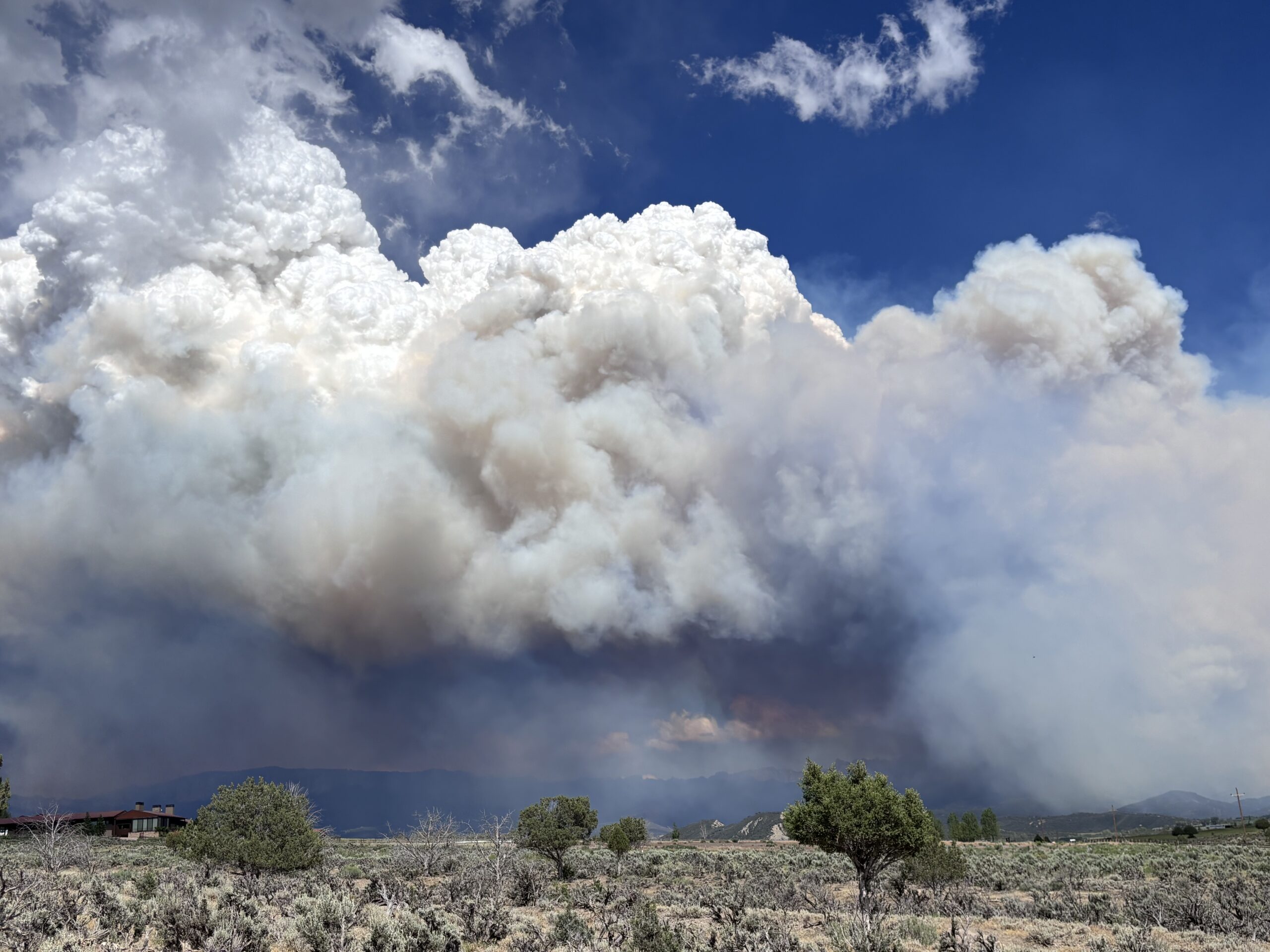 Evacuees can obtain credentials for re-entry of fire zone