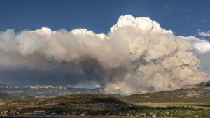 Factors behind the fire: What drove its spread?